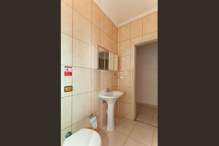 Casa para alugar com 60m², 1 quarto e sem vaga Casa para alugar com 60m², 1 quarto e sem vagaBanheiro Social