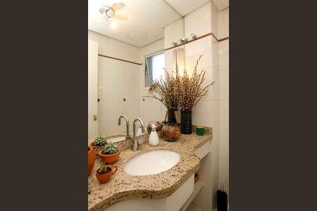 Apartamento à venda com 69m², 2 quartos e 2 vagasBanheiro 2 