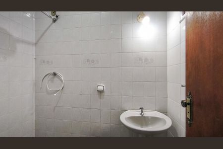 Casa à venda com 180m², 4 quartos e 1 vagaBanheiro de serviço