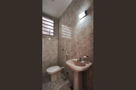 Casa à venda com 180m², 4 quartos e 1 vagaLavabo