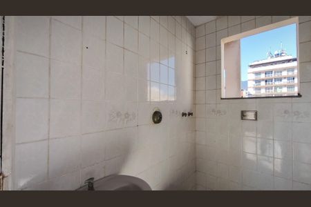 Casa à venda com 180m², 4 quartos e 1 vagaBanheiro 2