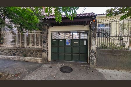 Casa à venda com 180m², 4 quartos e 1 vagaPlaca