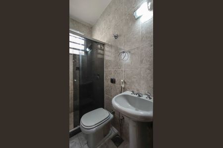 Casa à venda com 180m², 4 quartos e 1 vagaBanheiro