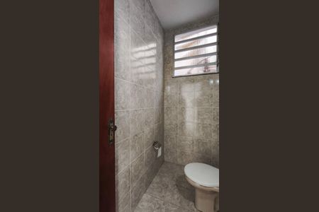 Casa à venda com 180m², 4 quartos e 1 vagaLavabo