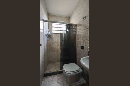 Casa à venda com 180m², 4 quartos e 1 vagaBanheiro