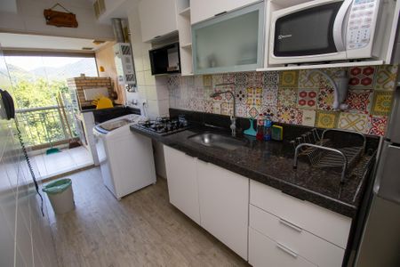 Apartamento à venda com 75m², 2 quartos e 3 vagas Apartamento à venda com 75m², 2 quartos e 3 vagasCozinha