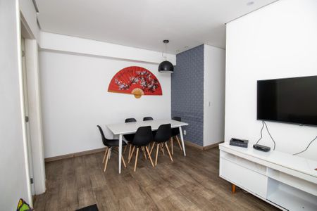 Apartamento à venda com 75m², 2 quartos e 3 vagas Apartamento à venda com 75m², 2 quartos e 3 vagasSala