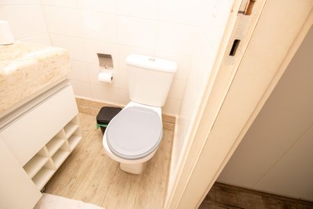 Apartamento à venda com 75m², 2 quartos e 3 vagas Apartamento à venda com 75m², 2 quartos e 3 vagasSuíte