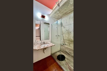 Apartamento à venda com 111m², 2 quartos e 1 vaga Apartamento à venda com 111m², 2 quartos e 1 vagaBanheiro Social