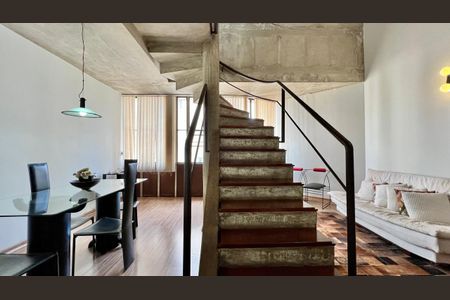 Apartamento à venda com 111m², 2 quartos e 1 vaga Apartamento à venda com 111m², 2 quartos e 1 vagaSala