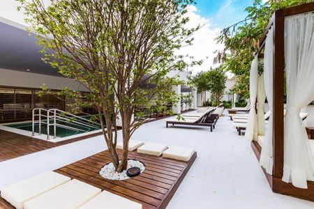 Apartamento à venda com 74m², 2 quartos e 2 vagas Apartamento à venda com 74m², 2 quartos e 2 vagasÁrea comum - Piscina