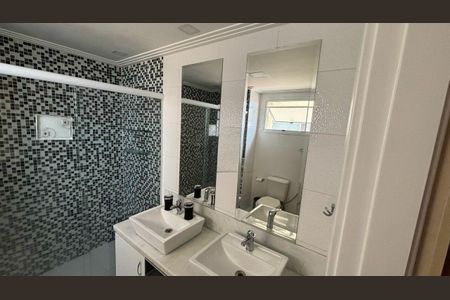 Apartamento à venda com 121m², 3 quartos e 3 vagas