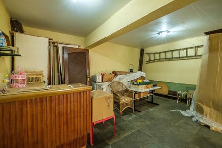 Casa à venda com 370m², 6 quartos e 4 vagas Casa à venda com 370m², 6 quartos e 4 vagasÁrea comum