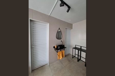 Casa à venda com 211m², 3 quartos e 3 vagas Casa à venda com 211m², 3 quartos e 3 vagasLavabo 2