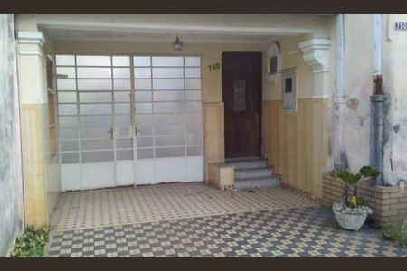 Casa à venda com 127m², 4 quartos e 5 vagas