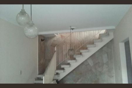 Casa à venda com 127m², 4 quartos e 5 vagas