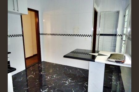 Apartamento à venda com 130m², 3 quartos e 1 vaga
