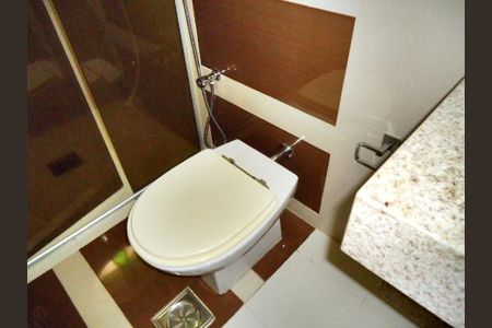 Apartamento à venda com 130m², 3 quartos e 1 vaga
