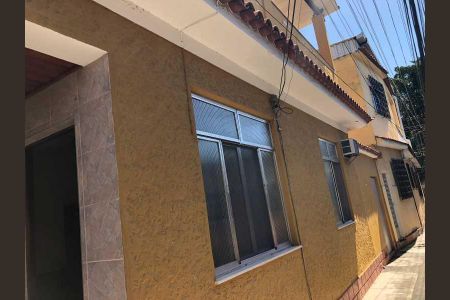 Casa à venda com 54m², 2 quartos e sem vaga