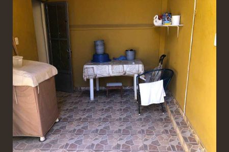 Casa à venda com 54m², 2 quartos e sem vaga