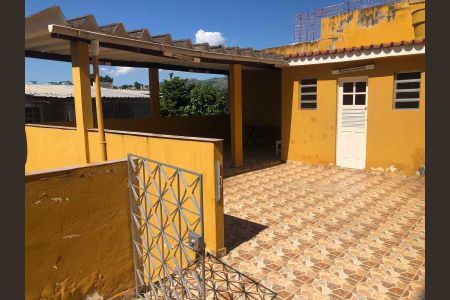 Casa à venda com 54m², 2 quartos e sem vaga