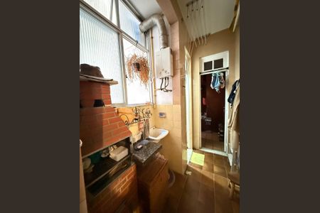 Apartamento à venda com 76m², 2 quartos e sem vaga
