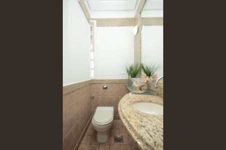Casa à venda com 342m², 4 quartos e 6 vagas
