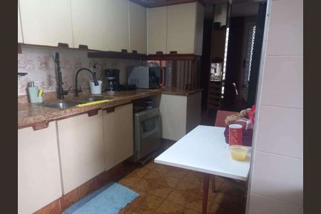 Apartamento à venda com 155m², 2 quartos e 1 vaga