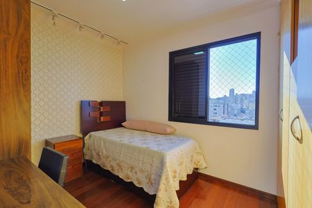 Apartamento à venda com 142m², 4 quartos e 3 vagas Apartamento à venda com 142m², 4 quartos e 3 vagasQuarto 3