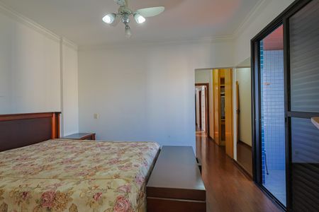 Apartamento à venda com 142m², 4 quartos e 3 vagas Apartamento à venda com 142m², 4 quartos e 3 vagasQuarto 4 - Suíte
