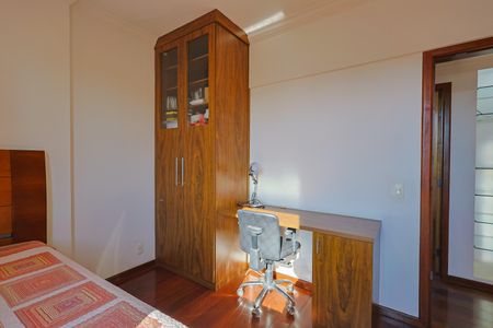 Apartamento à venda com 142m², 4 quartos e 3 vagas Apartamento à venda com 142m², 4 quartos e 3 vagasQuarto 1