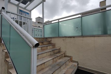 Apartamento à venda com 50m², 2 quartos e 1 vaga Apartamento à venda com 50m², 2 quartos e 1 vagaÁrea comum - Piscina