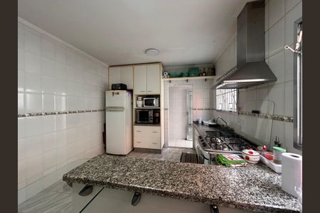 Casa à venda com 105m², 3 quartos e 2 vagas Casa à venda com 105m², 3 quartos e 2 vagasCozinha
