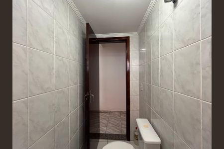 Casa à venda com 105m², 3 quartos e 2 vagas Casa à venda com 105m², 3 quartos e 2 vagasLavabo