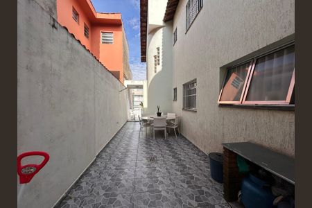 Casa à venda com 105m², 3 quartos e 2 vagas Casa à venda com 105m², 3 quartos e 2 vagasQuintal