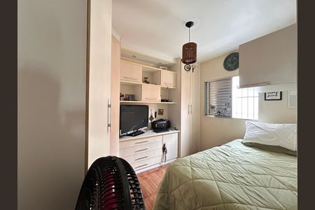 Casa à venda com 105m², 3 quartos e 2 vagas Casa à venda com 105m², 3 quartos e 2 vagasSala