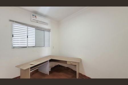 Casa de condomínio à venda com 150m², 3 quartos e 2 vagas Casa de condomínio à venda com 150m², 3 quartos e 2 vagasSuite 3