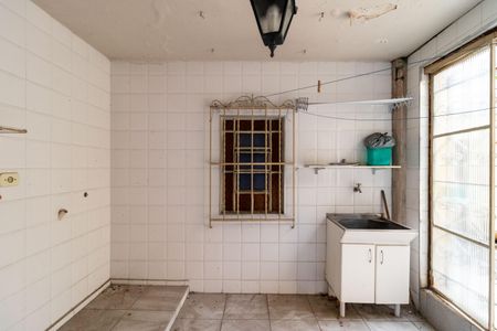 Casa à venda com 300m², 4 quartos e 3 vagasÁrea de Serviço 2