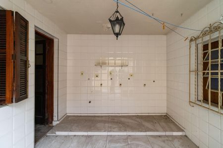 Casa à venda com 300m², 4 quartos e 3 vagasÁrea de Serviço 2