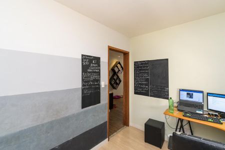 Casa à venda com 225m², 6 quartos e 4 vagas Casa à venda com 225m², 6 quartos e 4 vagasCasa 2 - Quarto 1