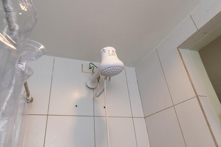 Casa à venda com 225m², 6 quartos e 4 vagas Casa à venda com 225m², 6 quartos e 4 vagasCasa 2 - Banheiro 2