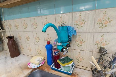 Casa à venda com 225m², 6 quartos e 4 vagas Casa à venda com 225m², 6 quartos e 4 vagasCasa 1 - Cozinha