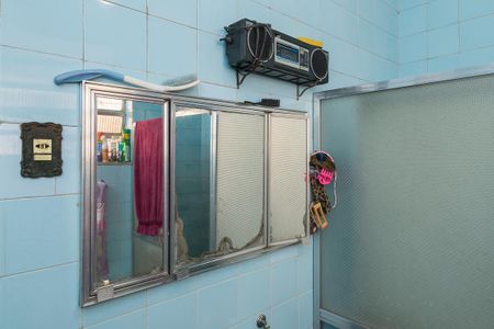 Casa à venda com 225m², 6 quartos e 4 vagas Casa à venda com 225m², 6 quartos e 4 vagasCasa 1 - Banheiro