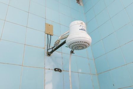 Casa à venda com 225m², 6 quartos e 4 vagas Casa à venda com 225m², 6 quartos e 4 vagasCasa 1 - Banheiro