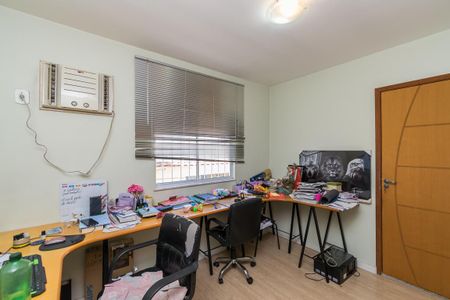 Casa à venda com 225m², 6 quartos e 4 vagas Casa à venda com 225m², 6 quartos e 4 vagasCasa 2 - Quarto 1