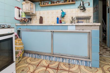 Casa à venda com 225m², 6 quartos e 4 vagas Casa à venda com 225m², 6 quartos e 4 vagasCasa 1 - Cozinha