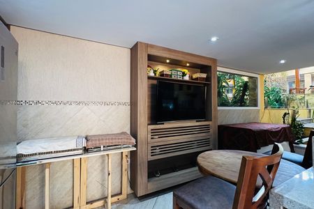 Casa à venda com 425m², 3 quartos e 3 vagas Casa à venda com 425m², 3 quartos e 3 vagasÁrea da Churrasqueira