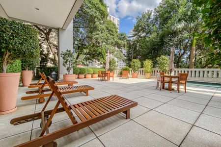 Apartamento à venda com 310m², 4 quartos e 5 vagasÁrea comum - Piscina