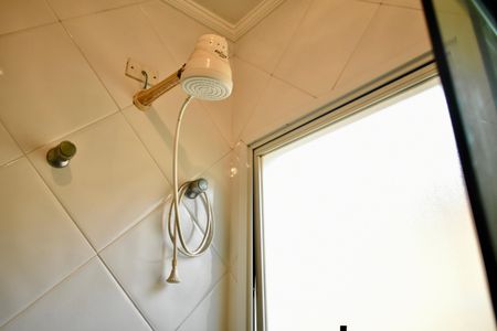 Casa à venda com 200m², 4 quartos e 4 vagas Casa à venda com 200m², 4 quartos e 4 vagasBanheiro Social