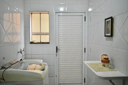 Casa à venda com 200m², 4 quartos e 4 vagas Casa à venda com 200m², 4 quartos e 4 vagasÁrea de Serviço